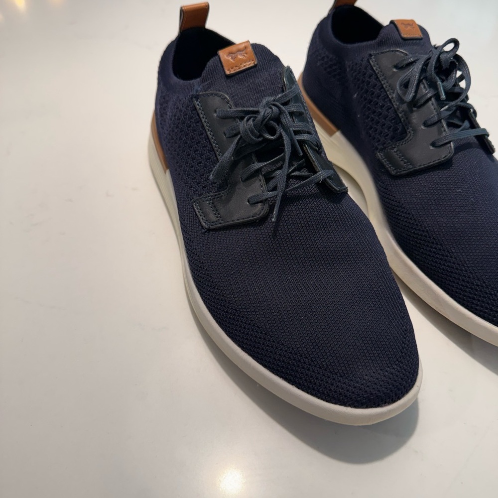 Men's Navy Knit Sneakers with Leather Accents